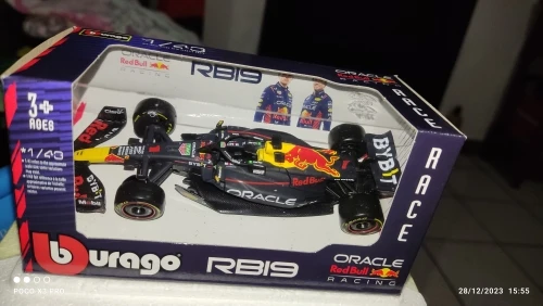 Bburago 1:43 F1 Model Car Mercedes Ferrari Redbull Racing SF23 AlpineA523 AlfaC43 Metal Diecast Verstappen Collectible Miniature photo review