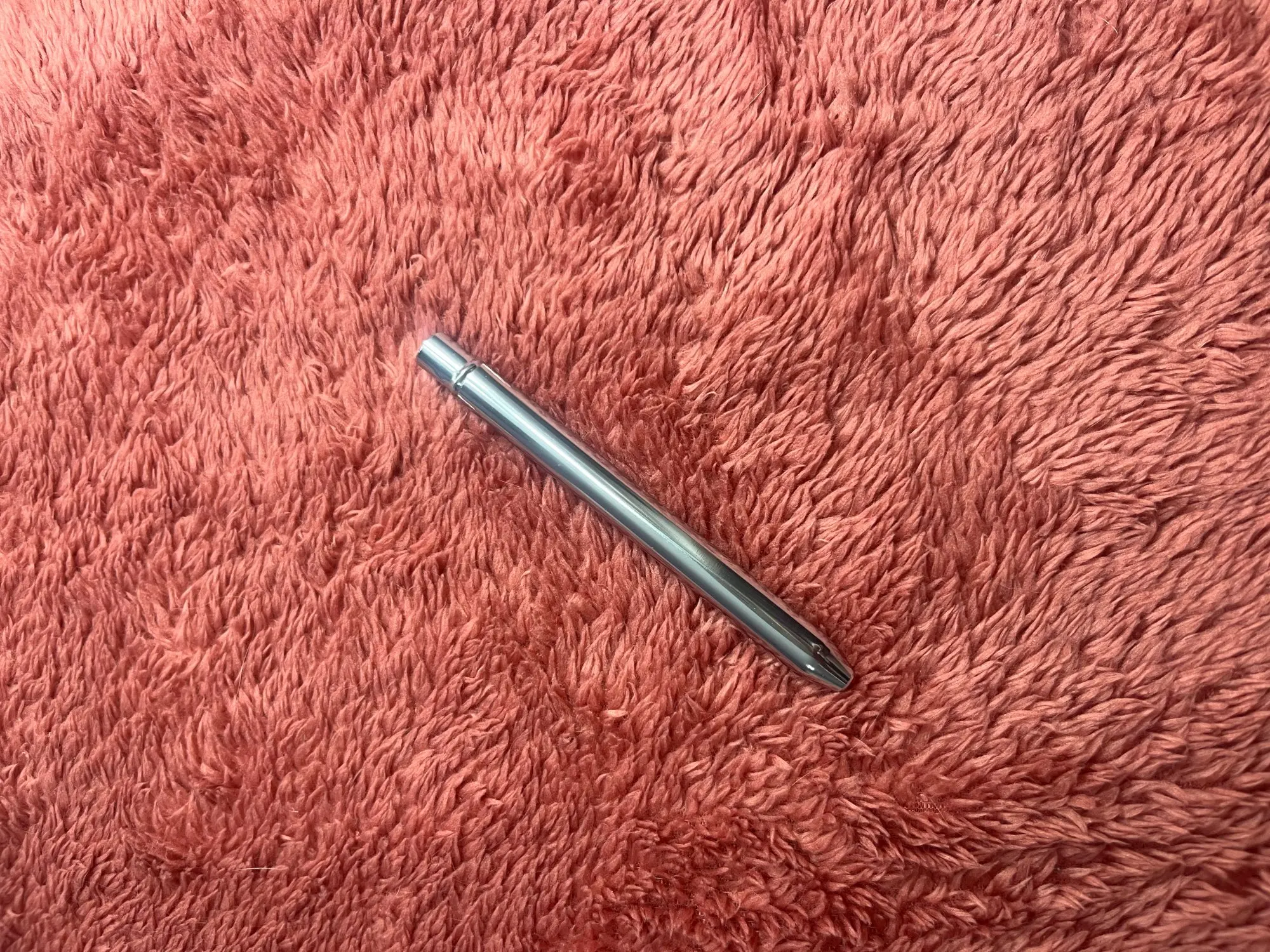 Portable Silver Lips Makeup Brush Pen Metal Handle Cosmetic Lipgloss Lipstick Lip Gloss Brush With Protect Cap Makeup Brushes photo review