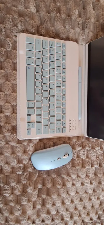 10" Magnetic Bluetooth Keyboard for iPad Xiaomi Huawei photo review