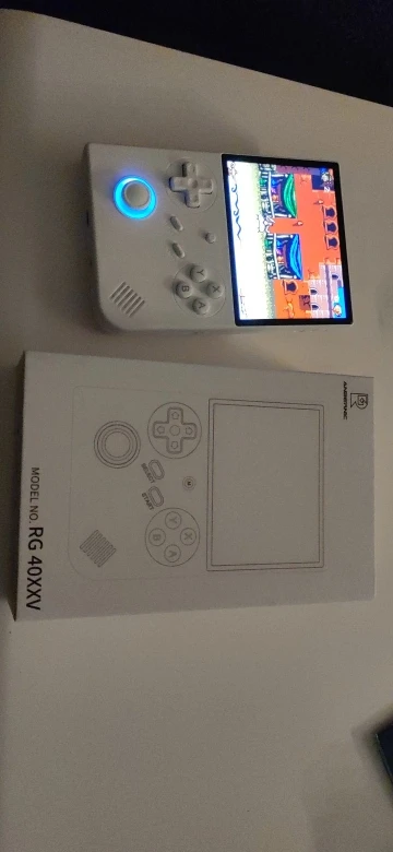 ANBERNIC RG40XX V photo review