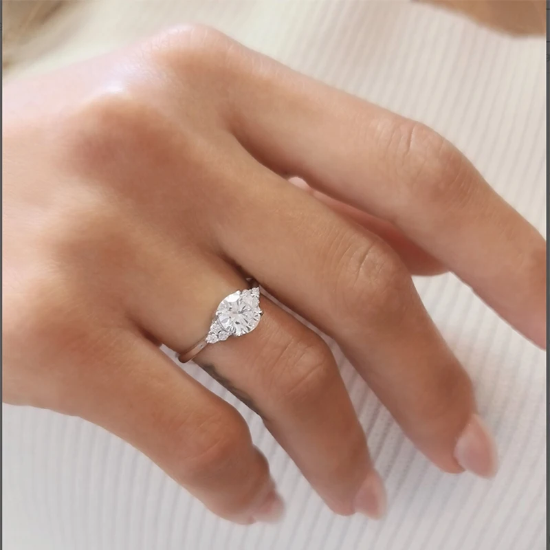 100% 14k White Gold Carat Round IGI Certified DE VS1 lab