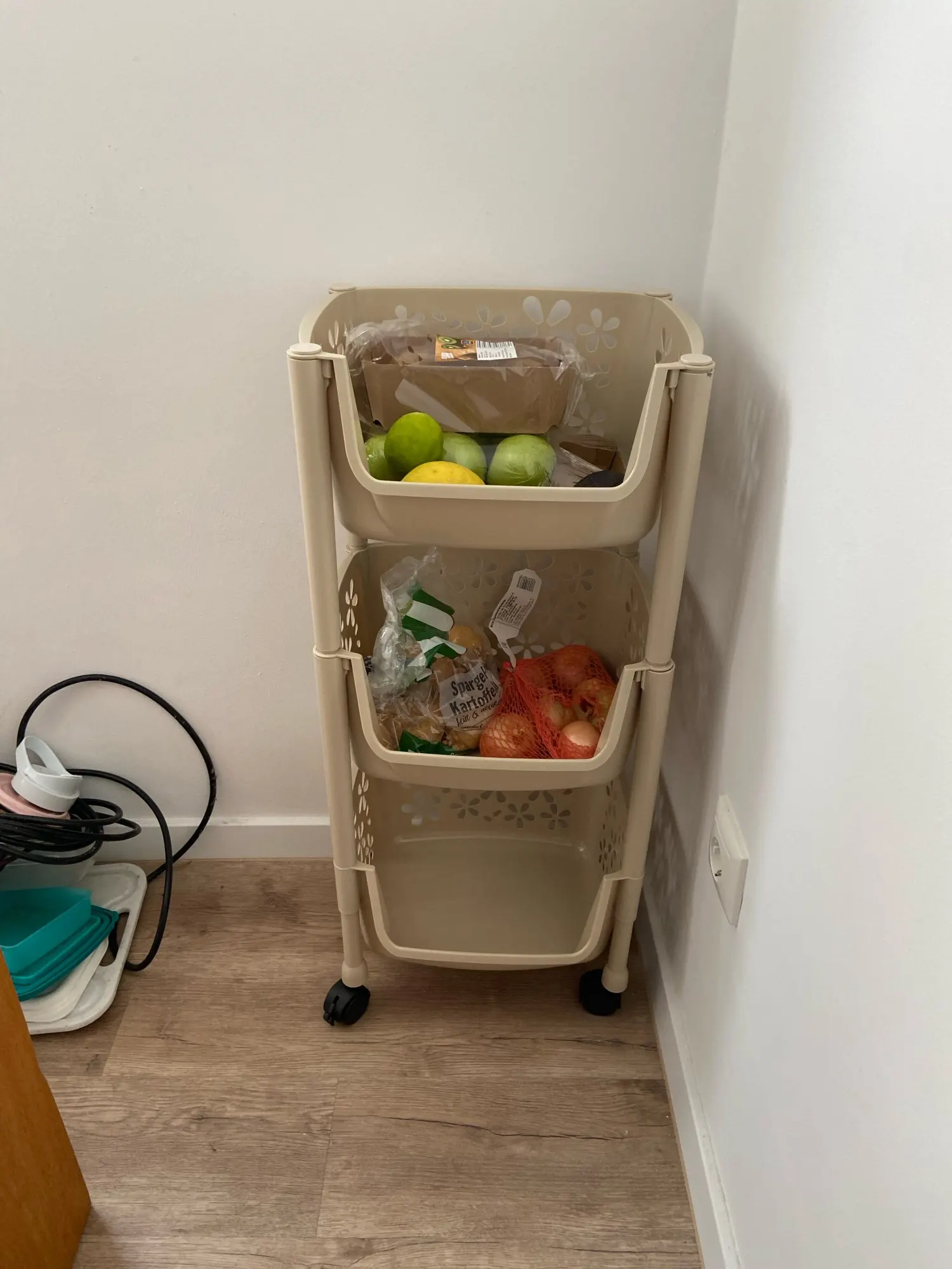 Organize with Ease: Floor-Mounted Kitchen Storage Rack for Fruits, Vegetables, and More photo review