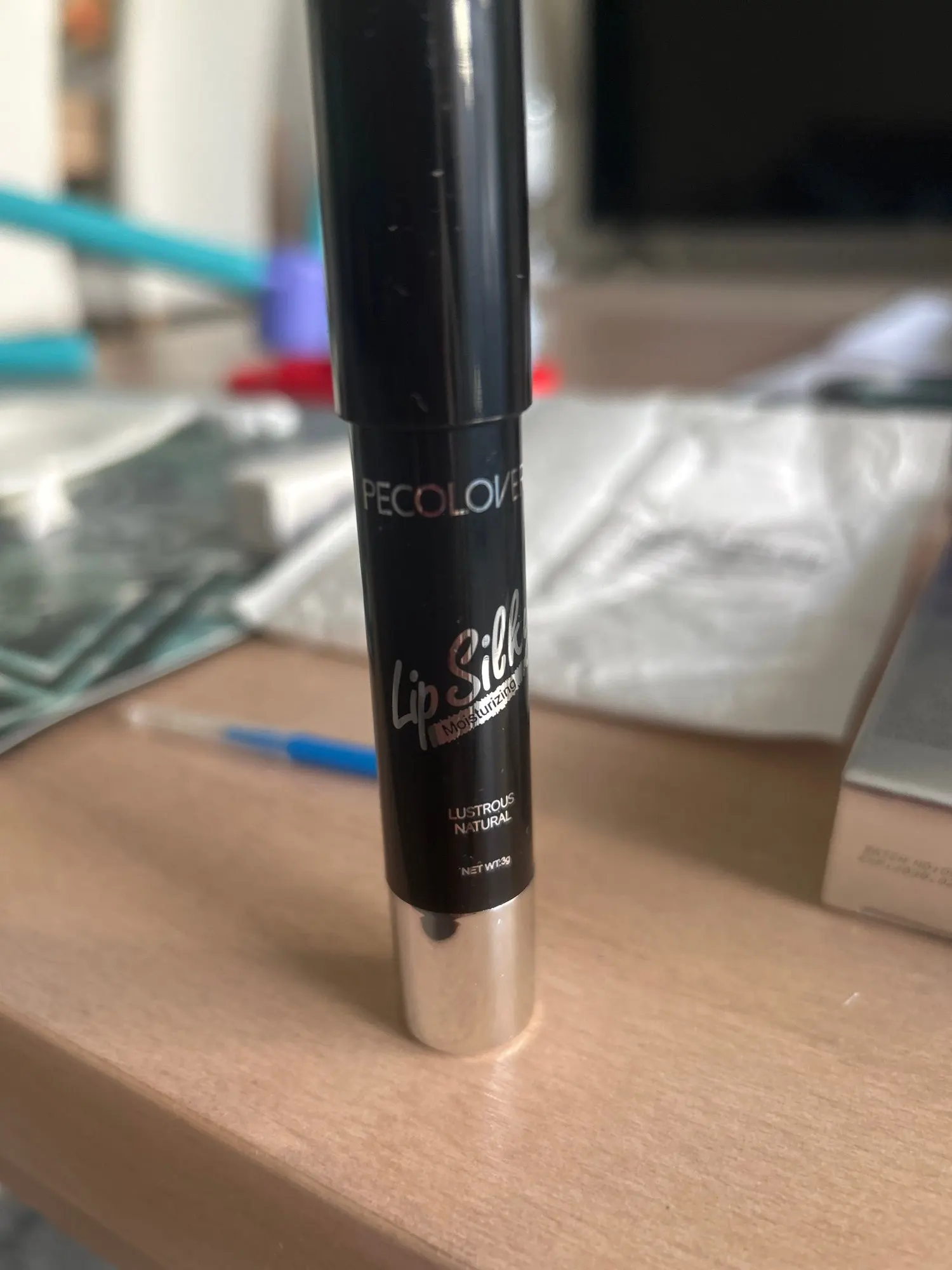 Matte Lipstick Pencil with Waterproof and Non-Stick Technology photo review