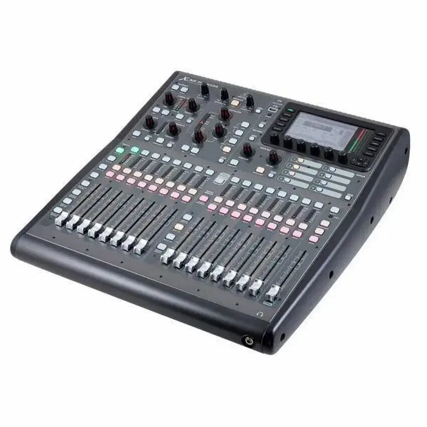 

Лидер продаж, новый 40-канальный цифровой миксер Behringer X32