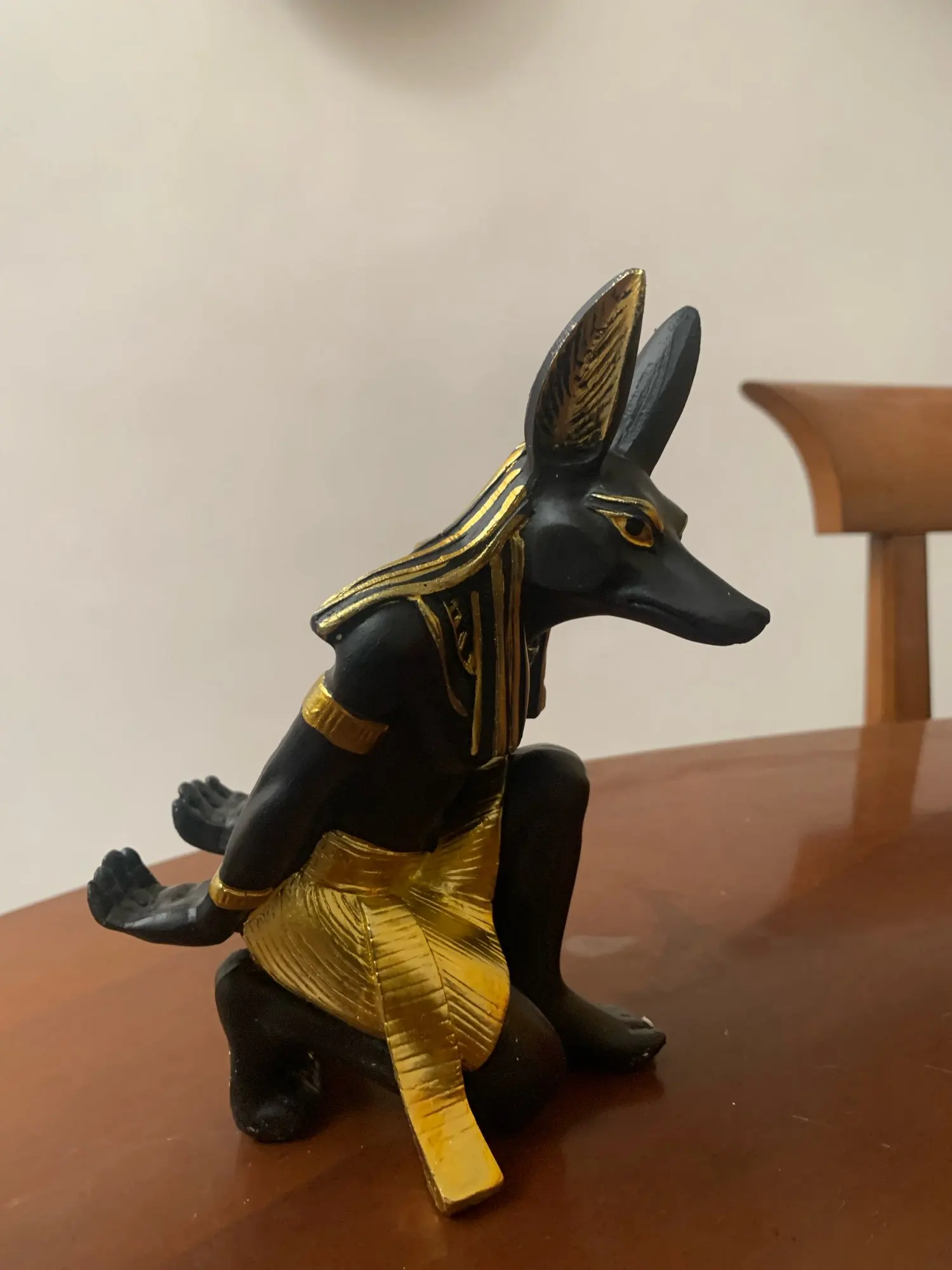Divine Guardian: Resin Anubis Wine Rack for Unique Home Decor photo review