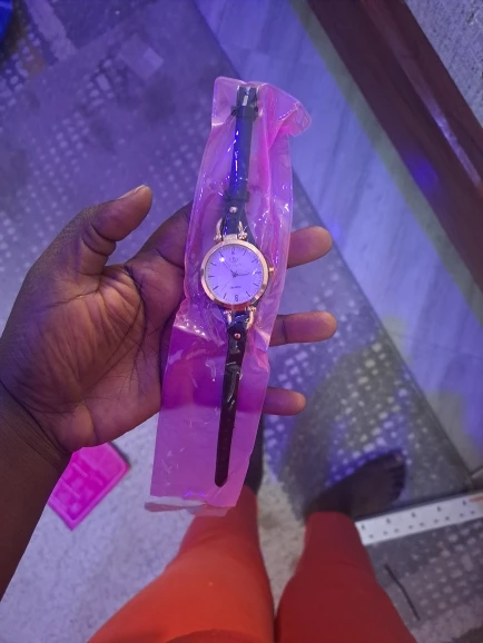 2024 Women's PU Leather Thin Strap Quartz Watch photo review