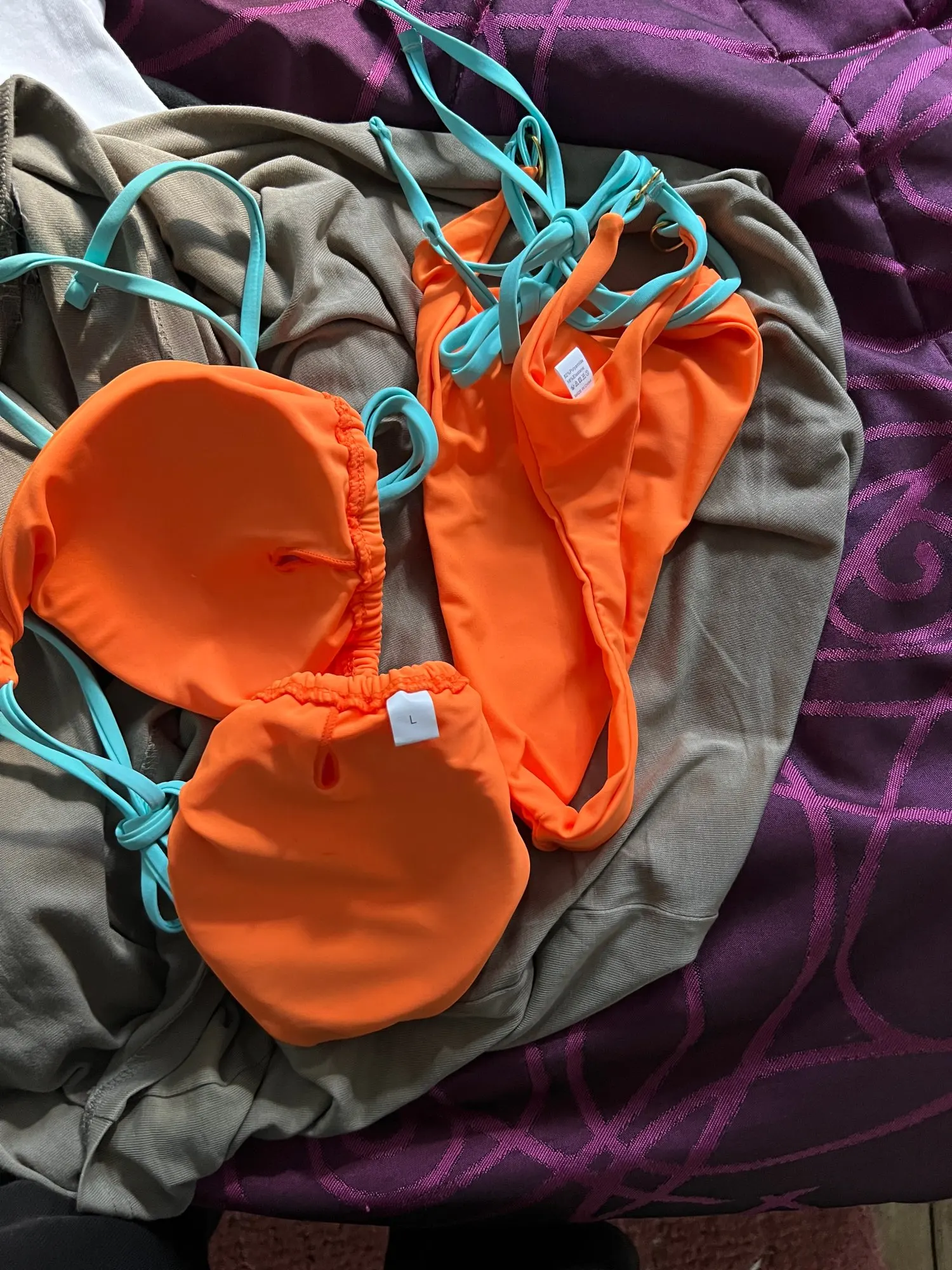 New Solid Color White Bikini Women suit Low Waist Lace-up Fashionable Swimsuit Two-piece Set photo review