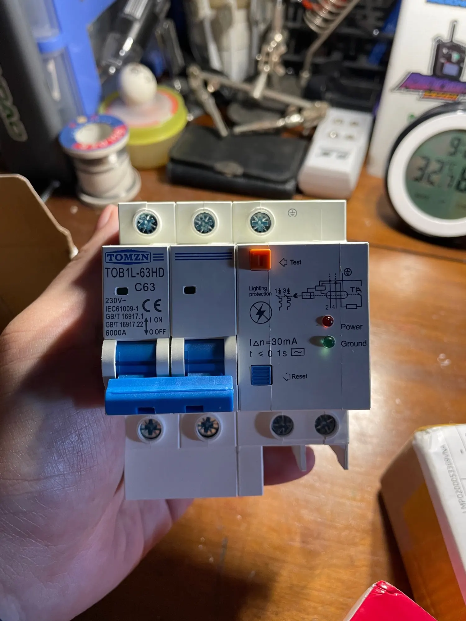 Main circuit breaker lightning protection RCBO SPD MCB residual current circuit breaker photo review