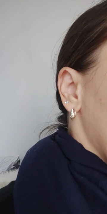 LeKani 925 Sterling Silver Crystal Stud Earrings photo review