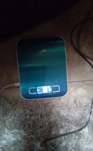 Precise Plate: 10KG Stainless Steel Kitchen Scales - LCD Display for Precision Electronic Weighing, Ideal for Food, Diet, and Postal Needs photo review