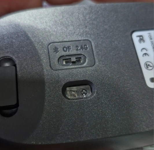 Rechargeable 2.4GHz Bluetooth Silent Gaming Mouse photo review