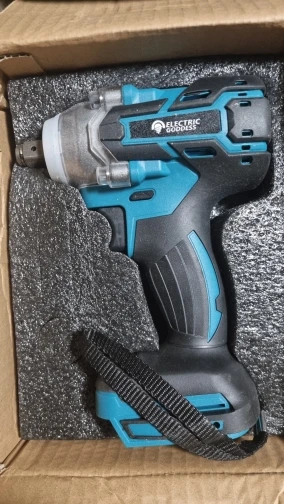 TW285 520N.m Cordless Electric Impact Wrench - Brushless Power Tool for Makita 18V Battery photo review