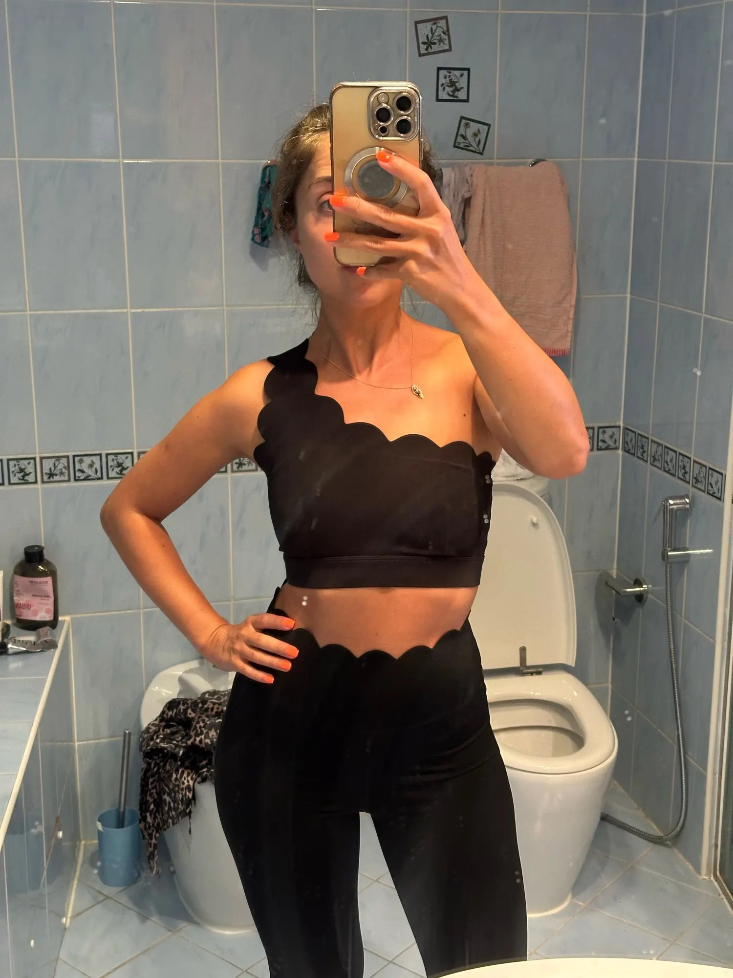 Sexy Single Strap Yoga Bra - Soft Stretchy Crop Top photo review