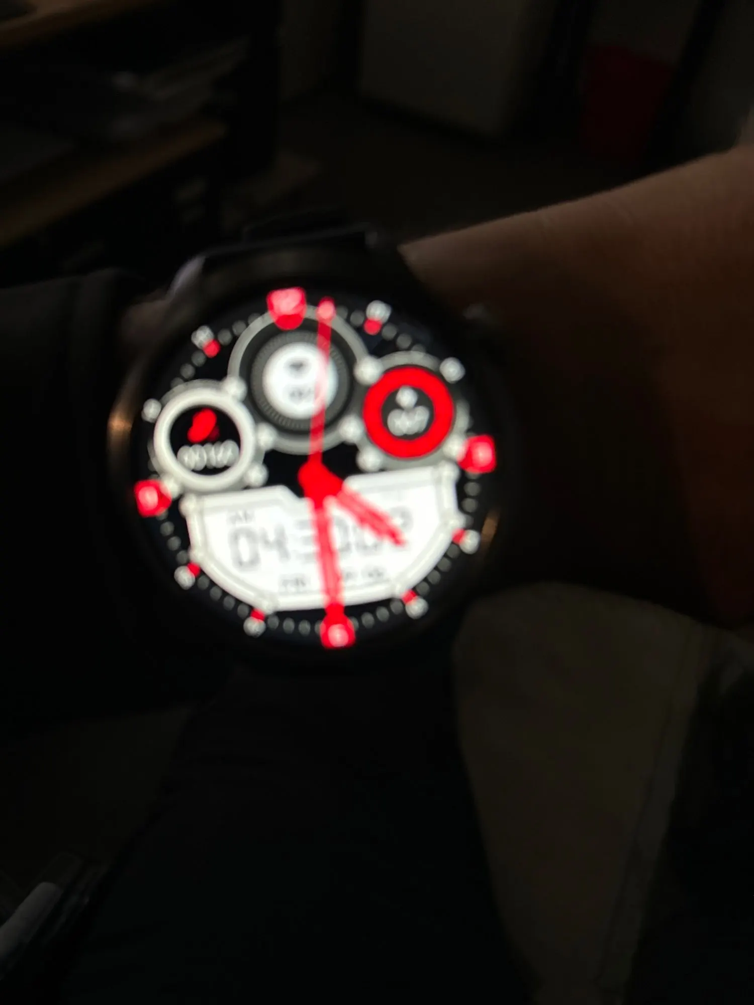 TrailMaster Pro GPS Smartwatch – Dein perfekter Begleiter für Abenteuer und Fitness photo review