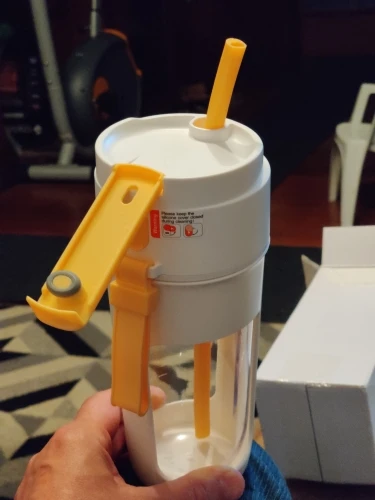 Mini Portable Electric Juicer - Multifunction Fruit Blender and Juice Maker photo review