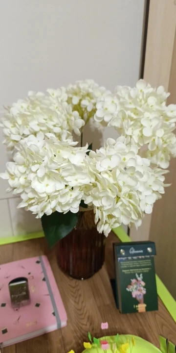 5 Heads Hydrangea Bouquet Silk Artificial Flowers for Party Wedding Living Room Decoration Accessories Home Decor Fake Flowers photo review