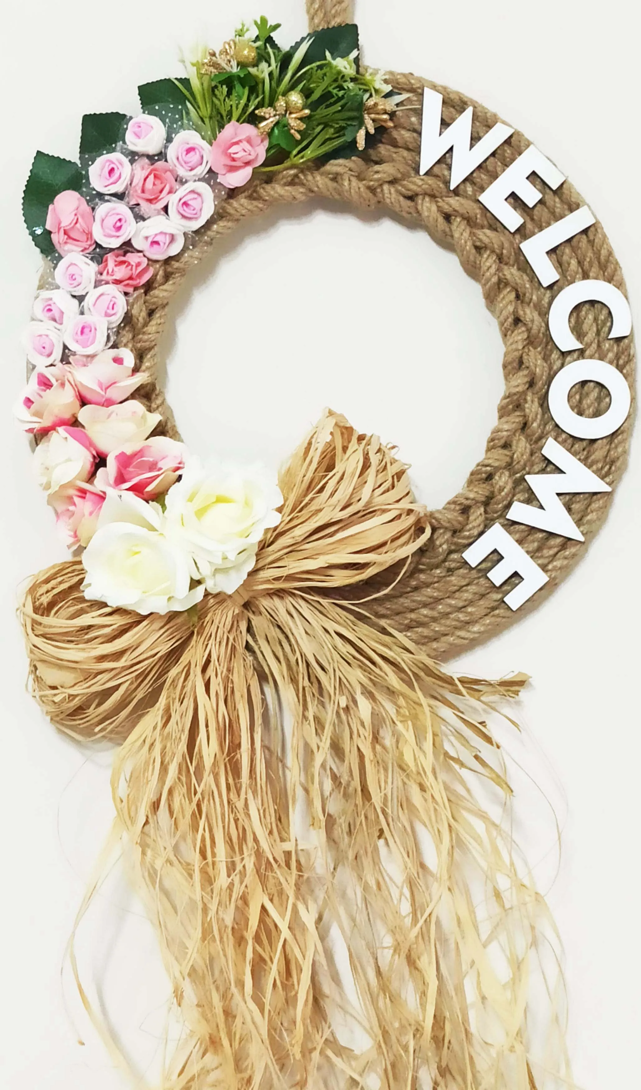 

Braided Raffia White And Pink Rose Welcome Written Door Decoration