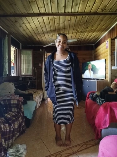 Luxe Gray Zip Hoodie Women - Soft Pockets & All-Season Style photo review