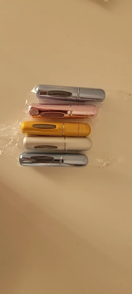 Atomizer Portable Refillable Perfume Bottle with Spray ability for Travel photo review