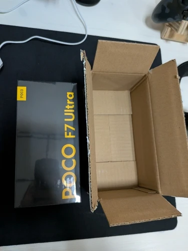 New POCO F7 Ultra Global Edition NFC with Snapdragon 8 Elite 50 MP Camera 6.67-inch 120Hz 120W Display photo review