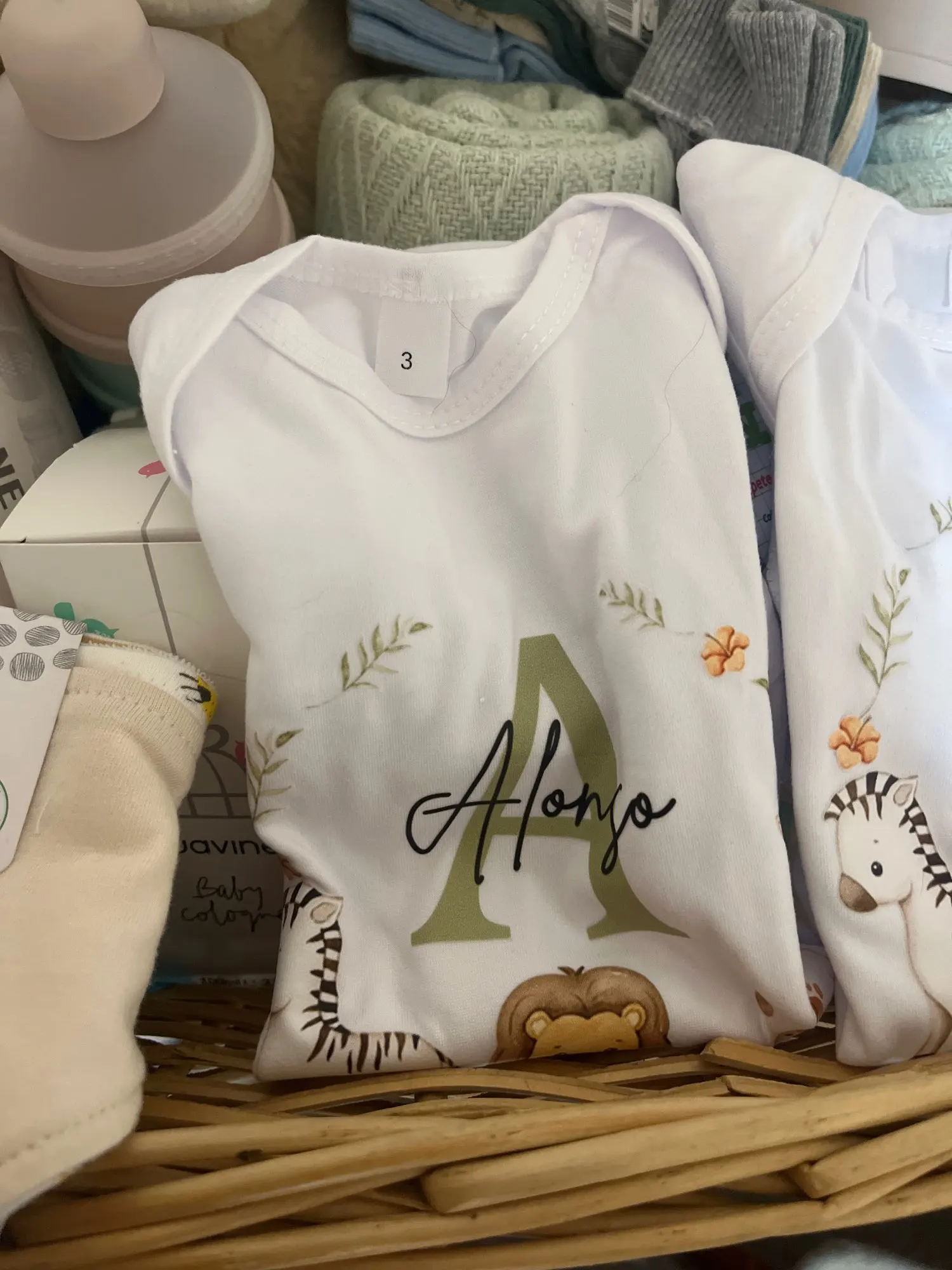 Mono personalizado para bebé con nombre personalizado, pelele salvaje para recién nacido, traje con estampado de animales de Safari, ropa para niñas pequeñas, regalo de ducha infantil photo review