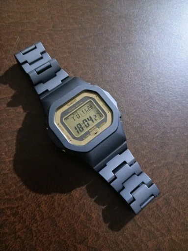 Matte aluminium 5600 hardware | WatchUSeek Watch Forums
