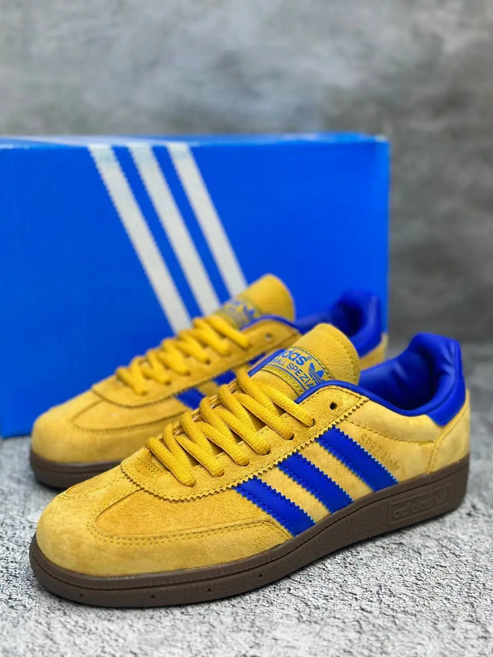 Women ' s Adidas Originals Spezial Women ' s Cedes are