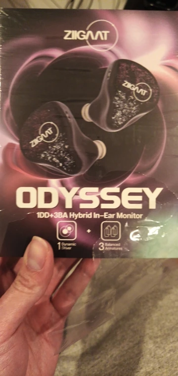 Linsoul ZiiGaat Odyssey 1DD+3BA ハイブリッド インイヤーモニター