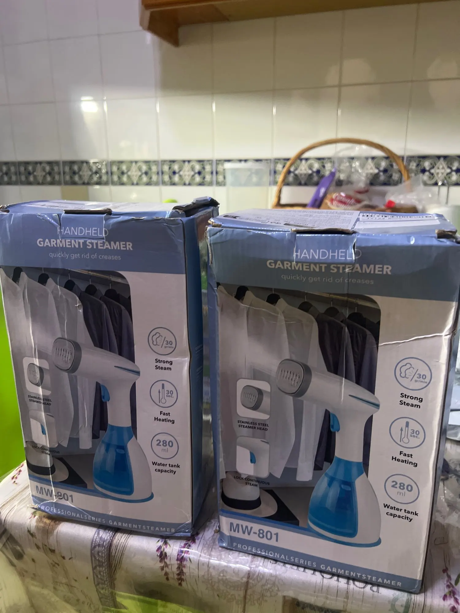 saengQ Handheld Garment Steamer 1500W Electric Household Fabric Steam Iron 280ml Portable Vertical Fast-Heat photo review