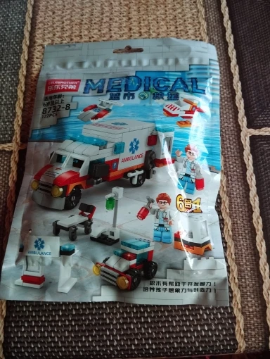 6in1 NEW Ambulance Escort Car Helicopter Paramedic Doctor Mini Loader Truck Classic Model Building Blocks Sets Bricks Toy City photo review