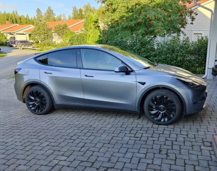 Teslahubs™ Wheel Caps customer photo