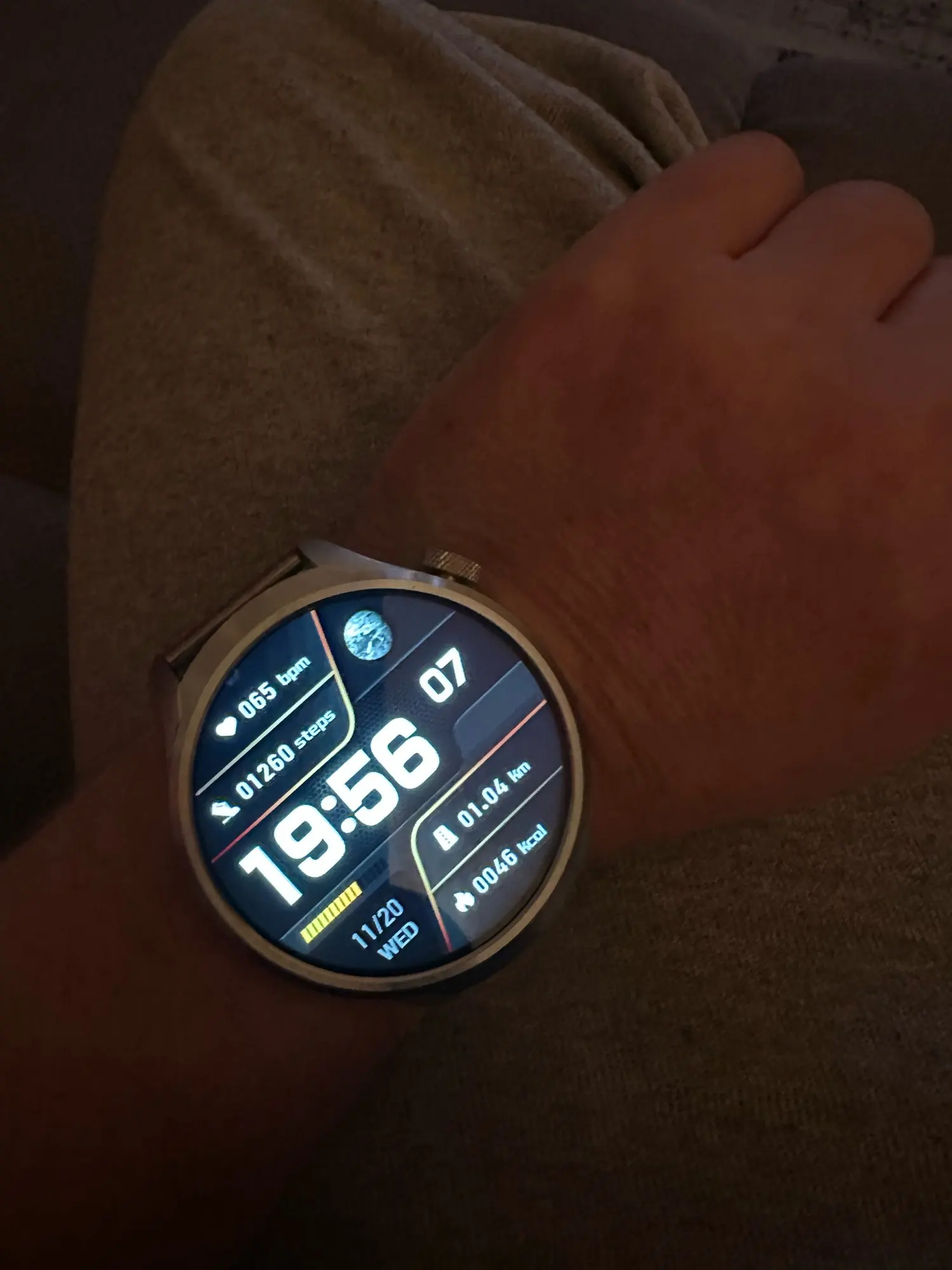 TrailMaster Pro GPS Smartwatch – Dein perfekter Begleiter für Abenteuer und Fitness photo review