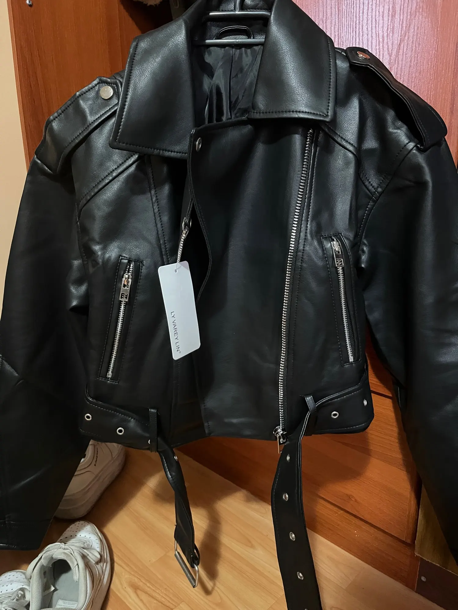 Ailegogo Faux Leather Short Jacket photo review