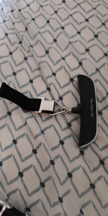 Balance électronique portable pour valise – Pèse-bagage numérique 50 kg / 110 lb avec écran LCD rétroéclairé photo review