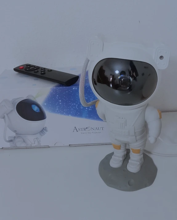 Astronaut projector photo review