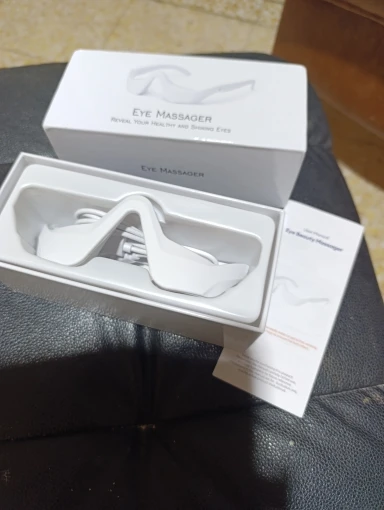 LumaGuard Eye Pro™  2-In-1 Red Light Therapy + EMS
