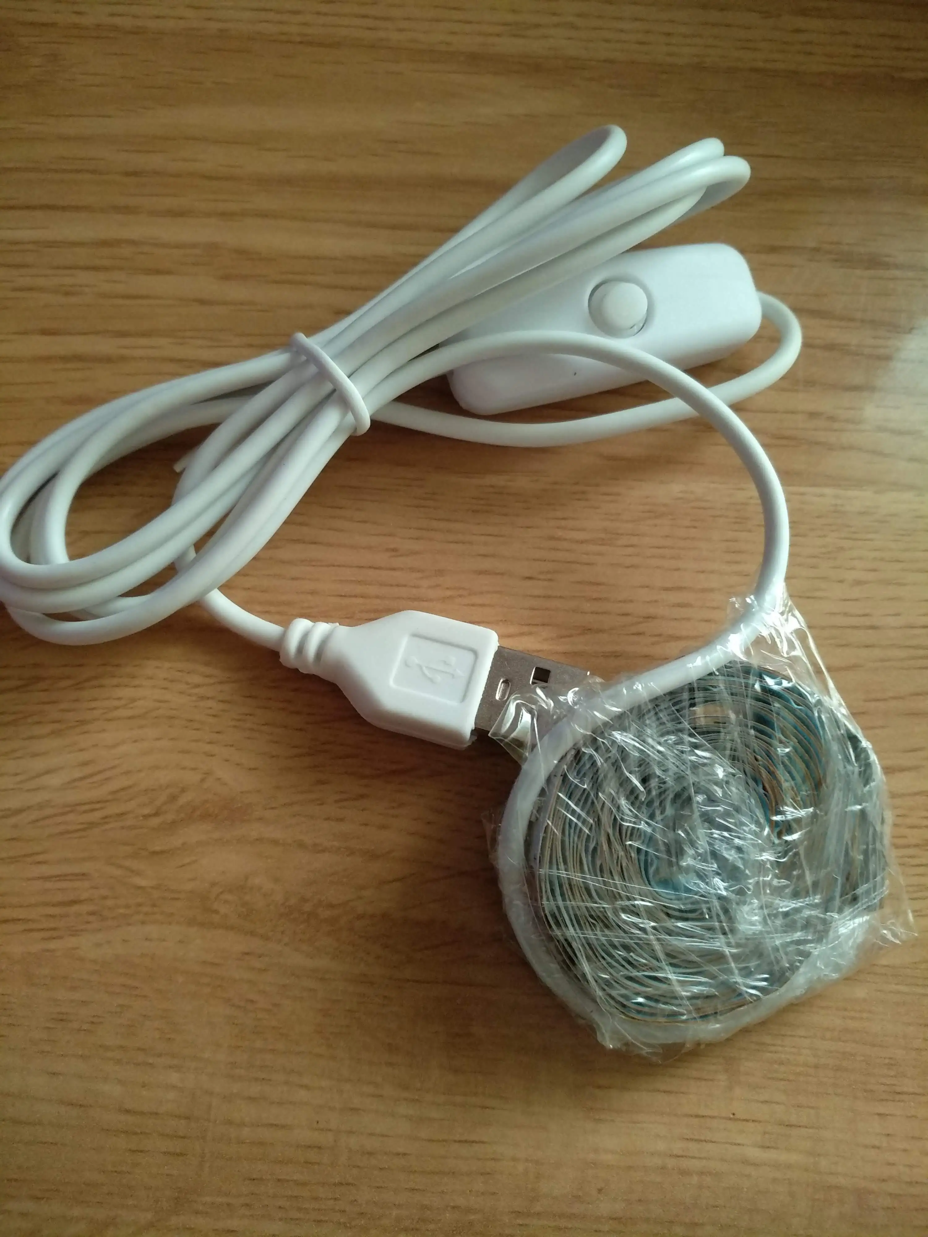 DC5V USB LED Strip 2835 Dimmable Touch Switch Backlight TV Light photo review