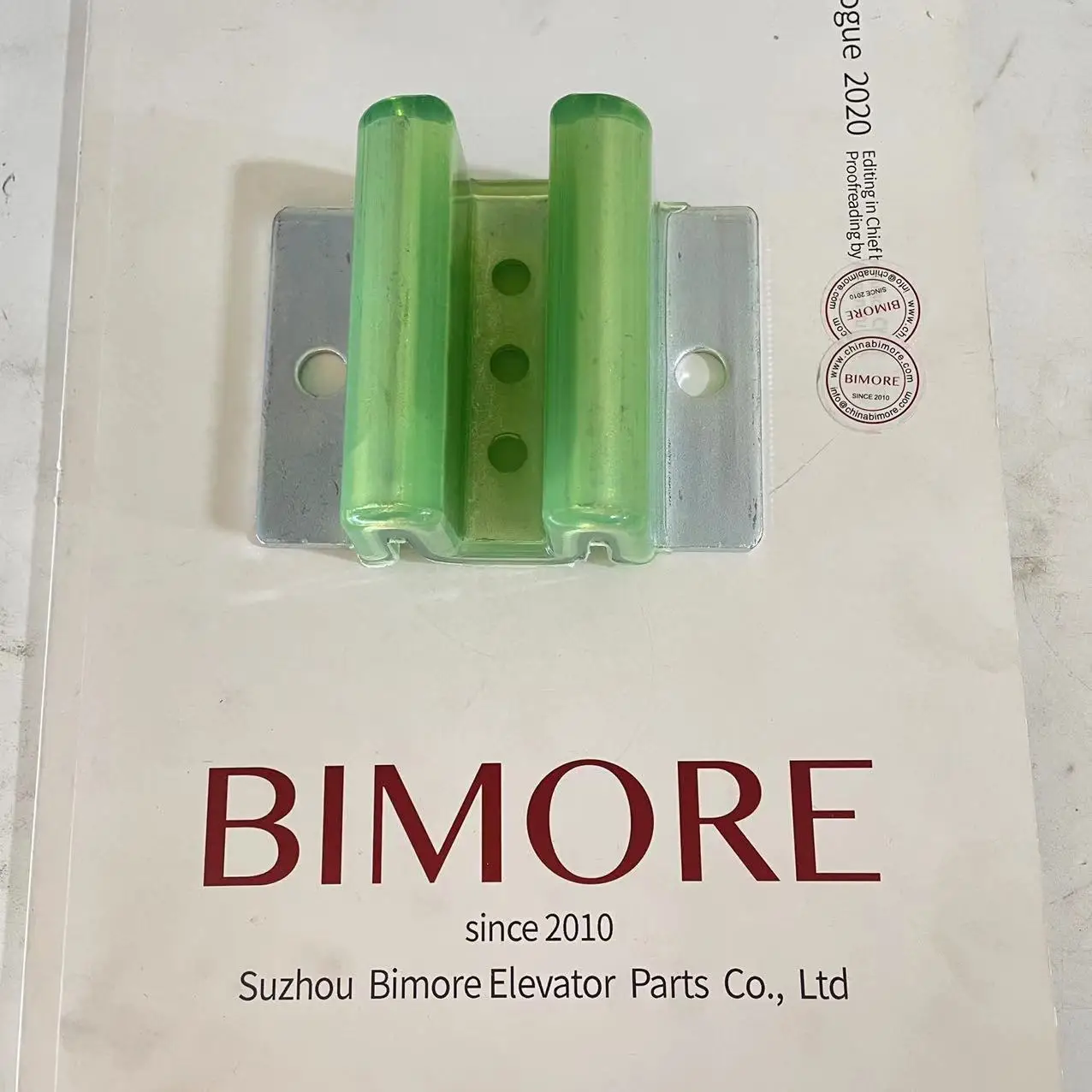 Elevator Counterweight Guide Shoe L110mm W80mm Hole Space 85mm W16mm Use for Mitsubishi Elevator