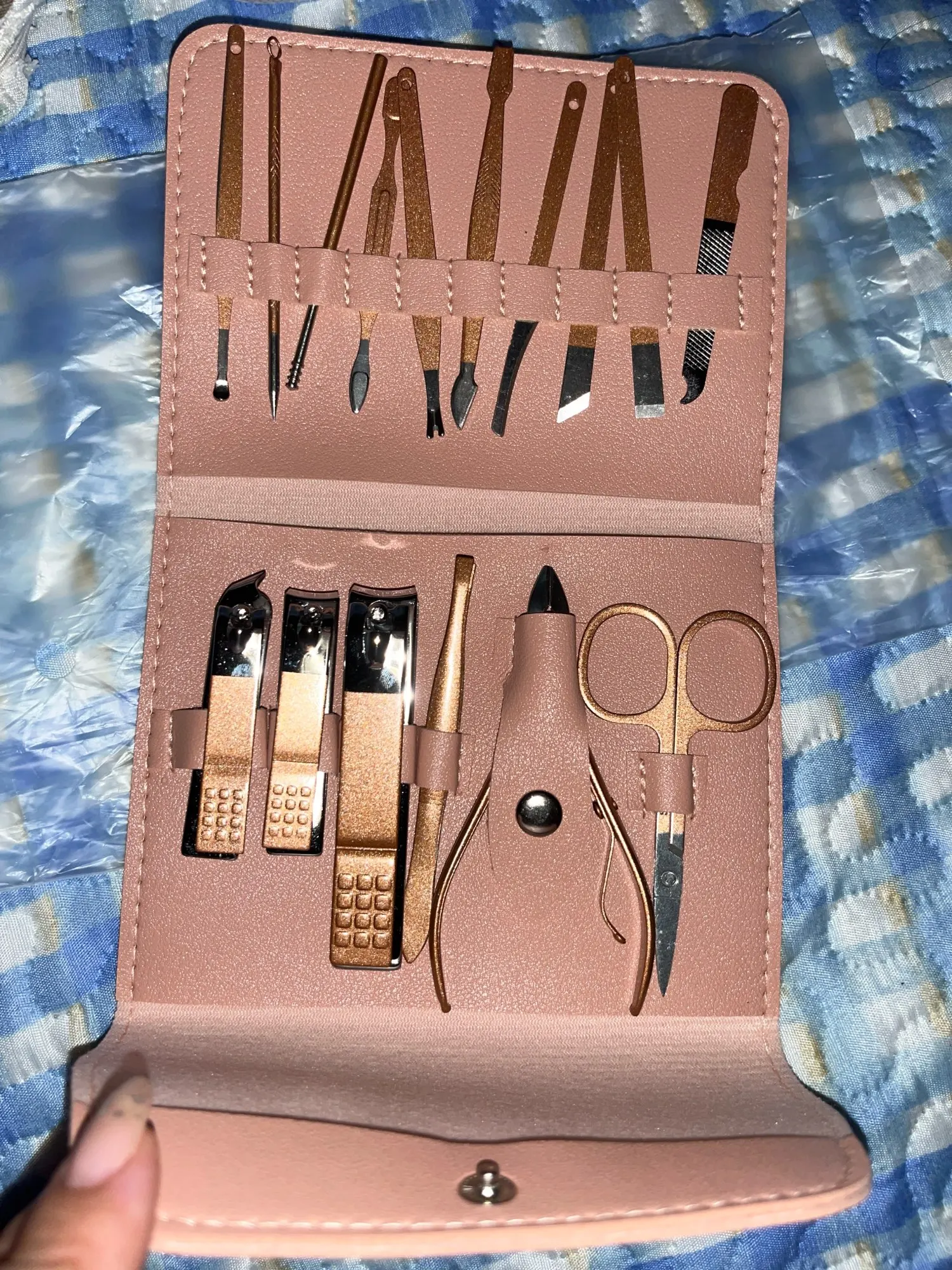 Kit c/ 16 Pçs Cortador De Unhas Conjunto De Ferramentas Em Aço Inoxidável Com Bolsa Dobrável - Neverdie Store photo review