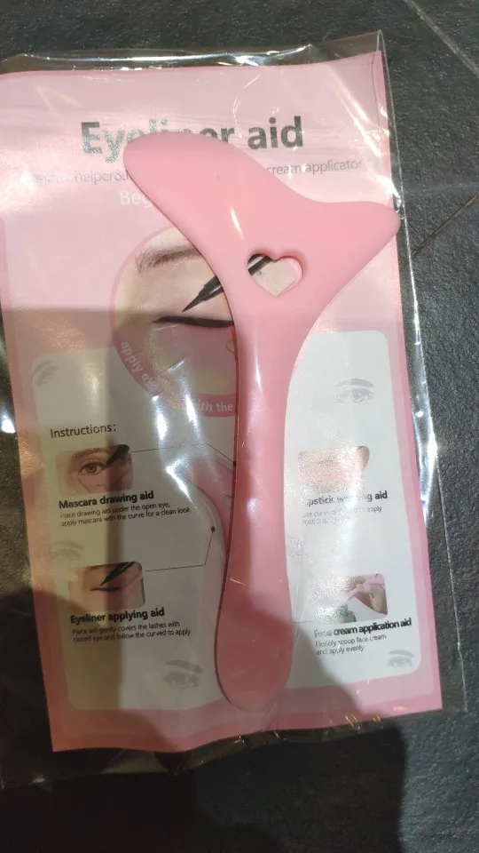 Perfect Your Makeup Routine with Silicone Eyeliner and Lipstick Stencils - A Beauty Tool for Wing Tips, Mascara Drawing, and Face Cream and Mask Application photo review