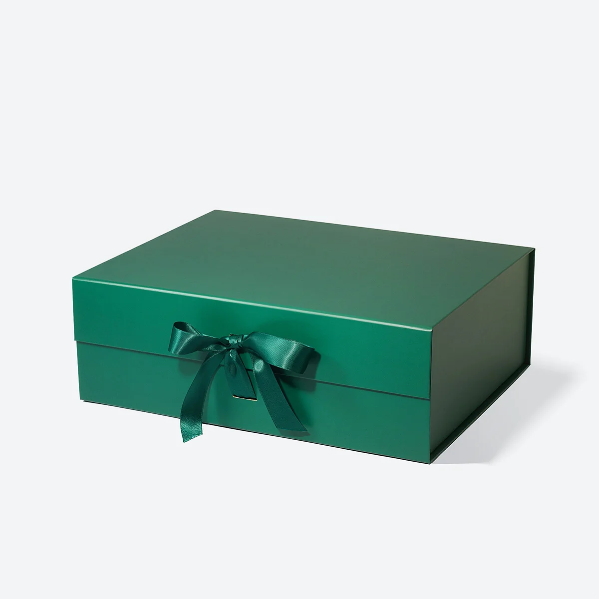 Boîte cadeau blanche, 25,4 x 19,8 x 7,9 cm avec ruban et fermeture magnétique pour emballer des cadeaux (blanc