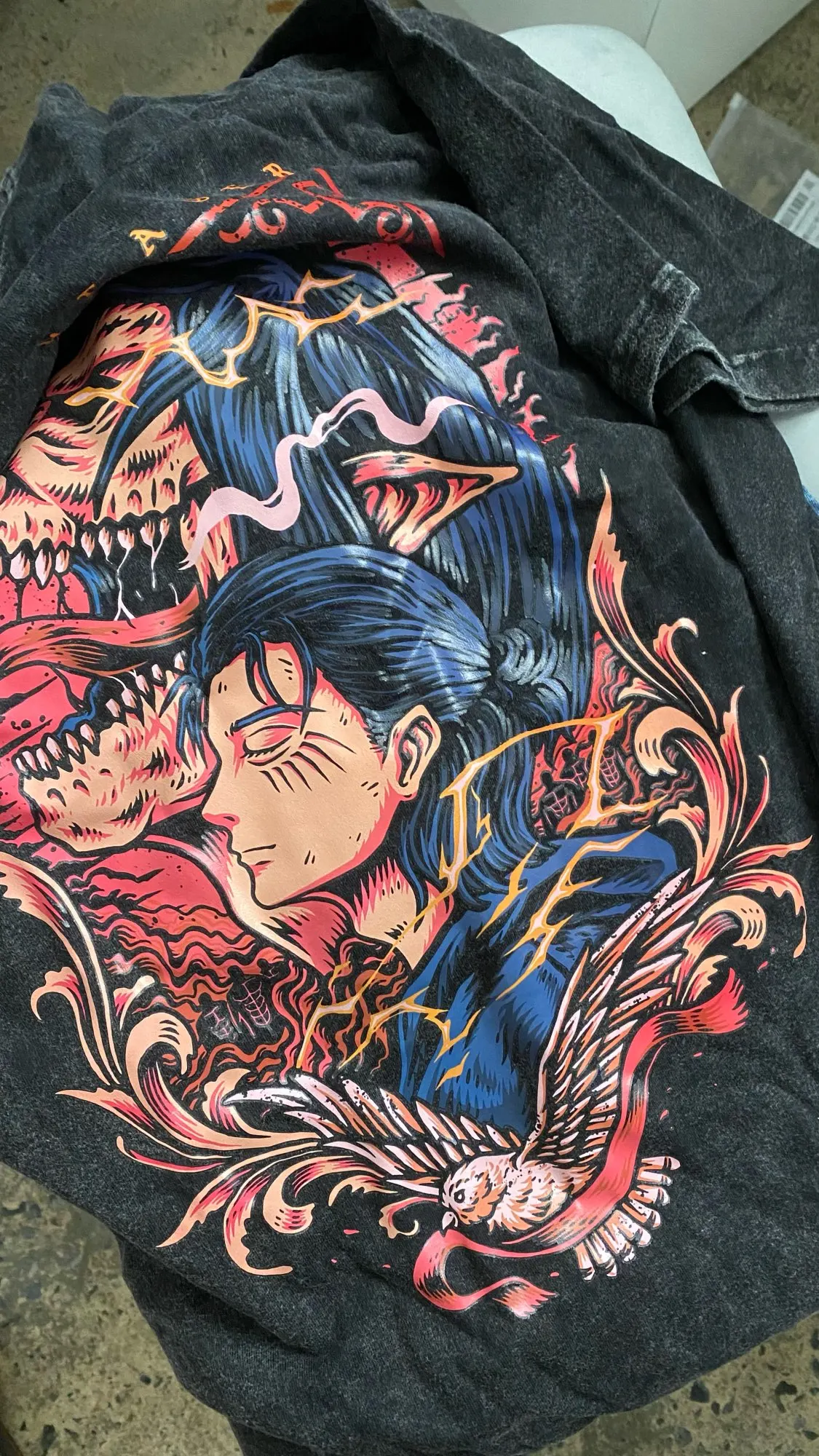 Vintage Anime T Shirt Washed Attack On Titan T Shirt Gym Pump Cover
