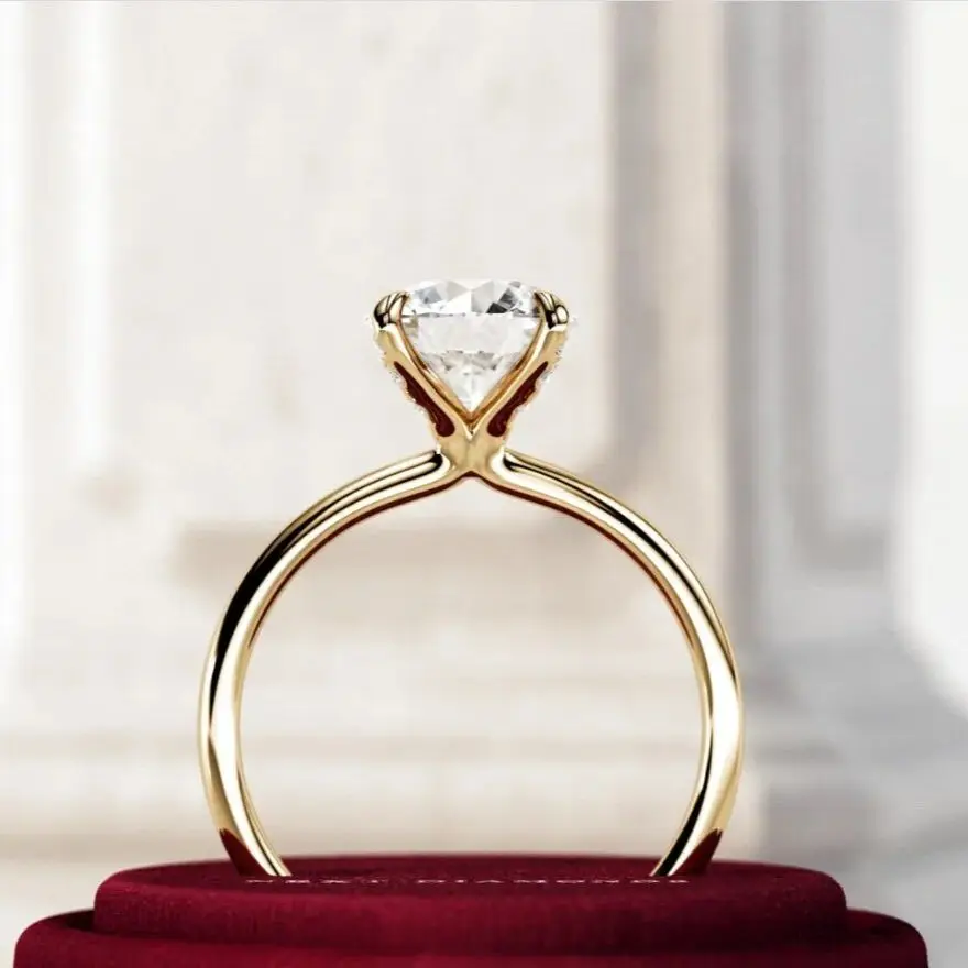 Рисунок 3 - Кольцо обручальное круглое с бриллиантами 2 карата