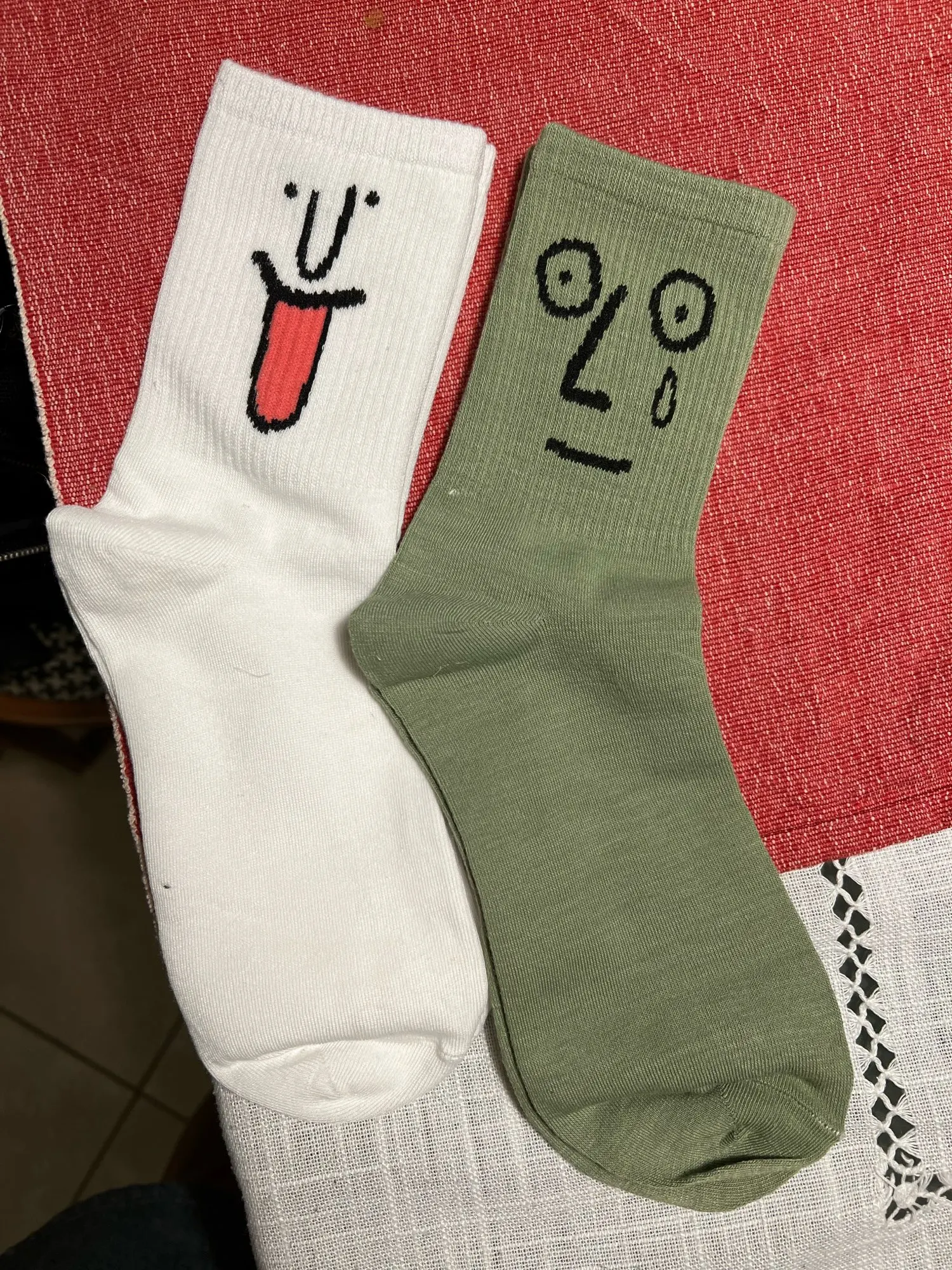 Korea Funky Harajuku Trend Women Colorful Funny expression Socks girl kawaii socks Unisex Surprise Mid Women Socks photo review