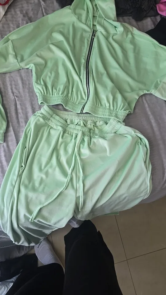 Women's Fall Winter 2024 Zipper Hoodie Tracksuit Set photo review