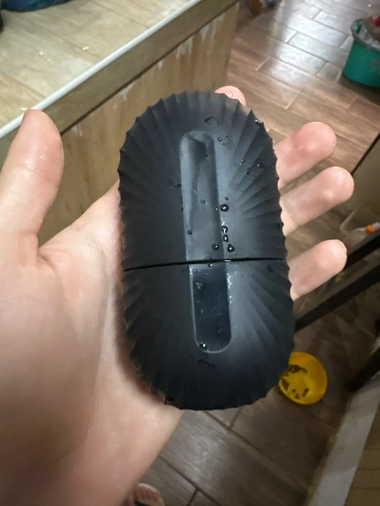 Reusable Ice Face Roller Beauty Ice Facial Rollers Mold Skin Care Tools Contour & Enhance Your Skin Ice Globe Facial Massager photo review