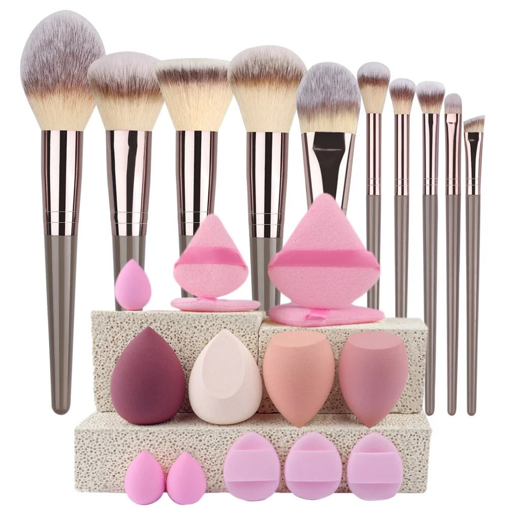 Luxury Soft Fluffy Cosmetic Brush Set for Effortless Beauty