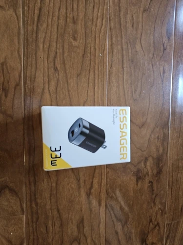 33W USB C Charger Digital Display PD Fast Charging