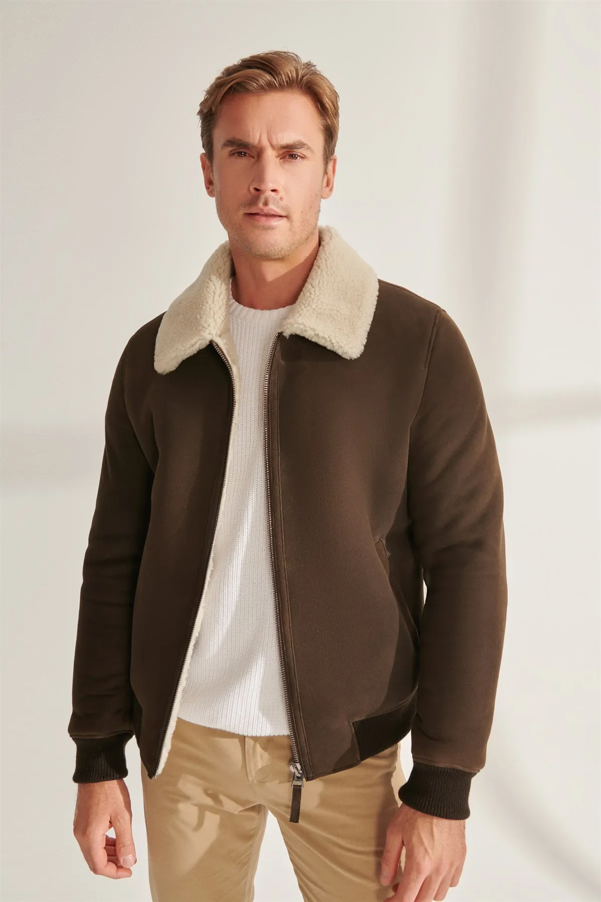 

Men's Khaki Sport Shearling Leather Jacket New Fashion Sheepskin Genuine Leather High Quality Coat Winter Keeps Warm Suede