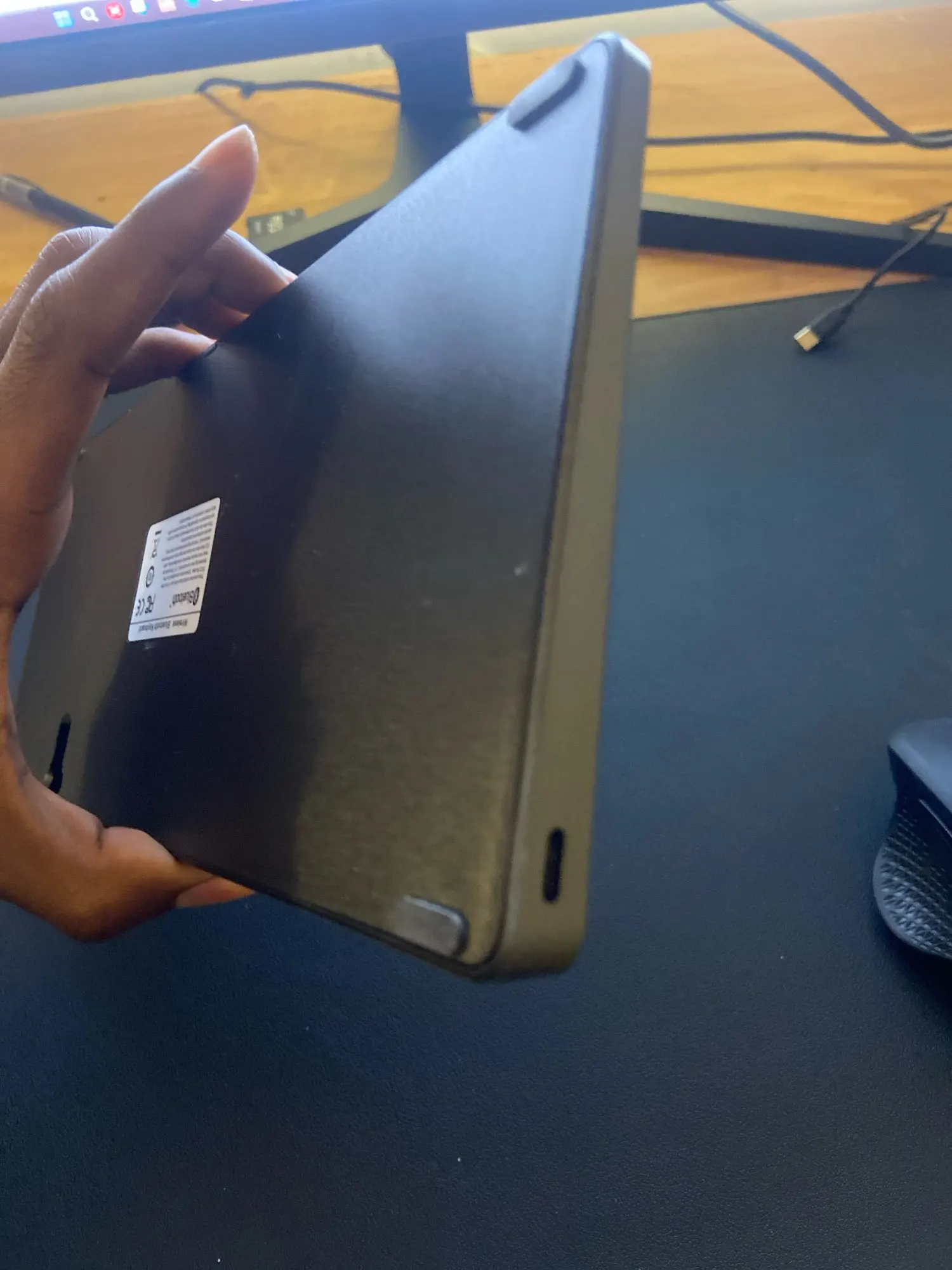 GOOJODOQ KM01 Wireless Bluetooth & 2.4G Keyboard photo review